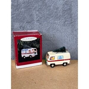 Hallmark Keepsake Ornament 1995 Merry RV Santa Mrs Claus Camper Van with Box